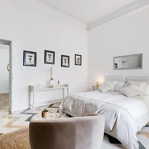 Living Repubblica Appartamento Roma